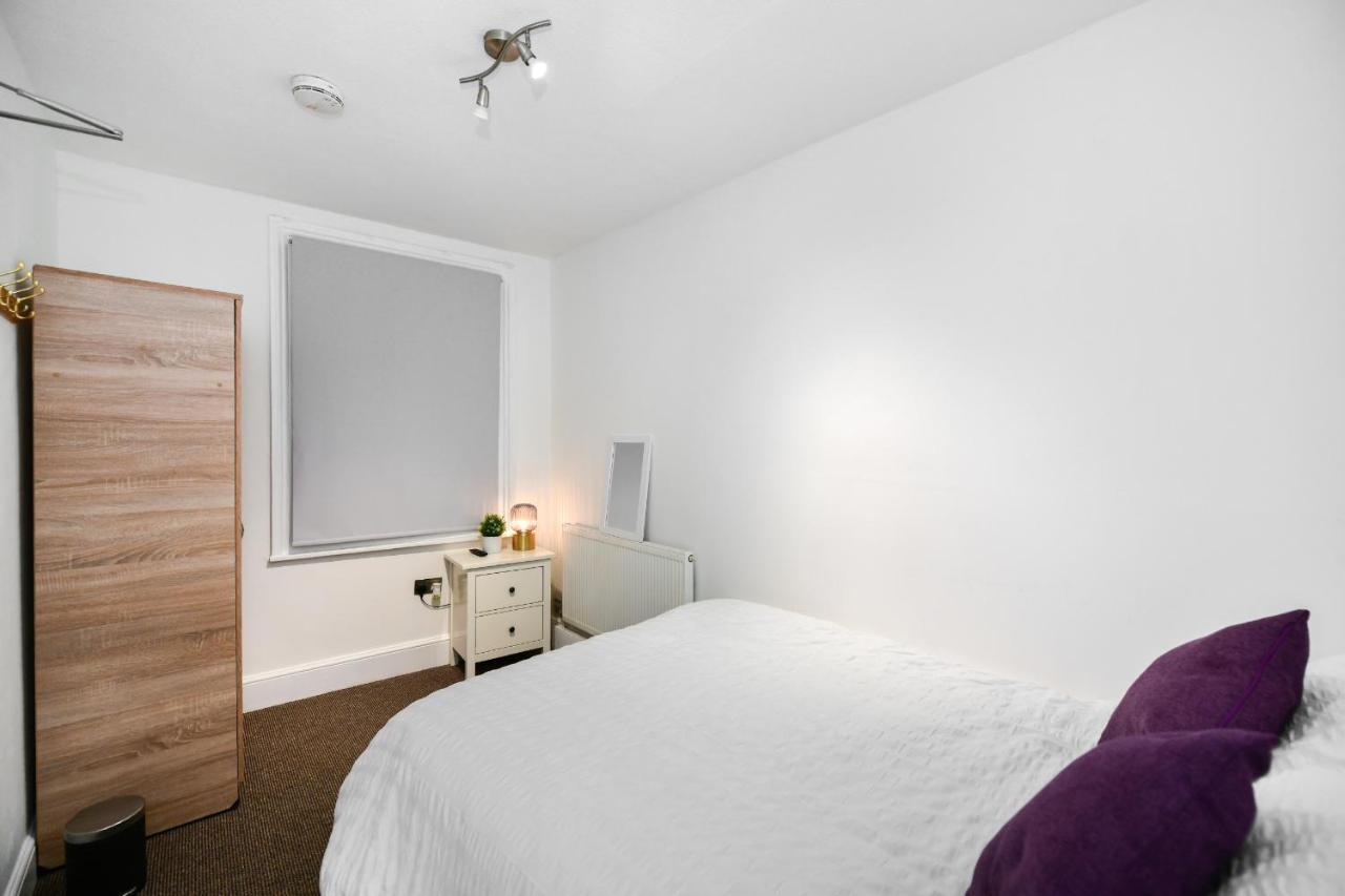 Beautiful Accommodation Near Reading City Centre Quarto foto
