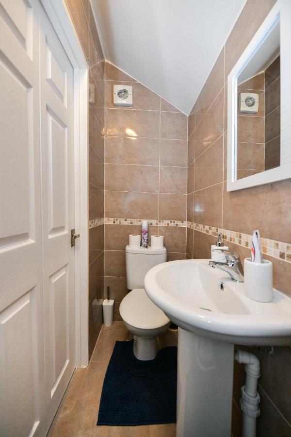 Beautiful Accommodation Near Reading City Centre Exterior foto