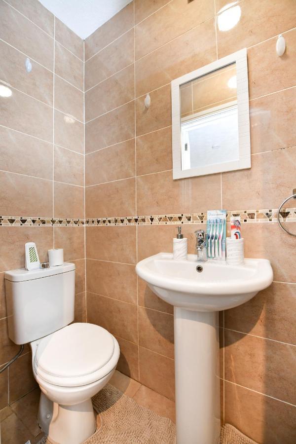 Beautiful Accommodation Near Reading City Centre Exterior foto